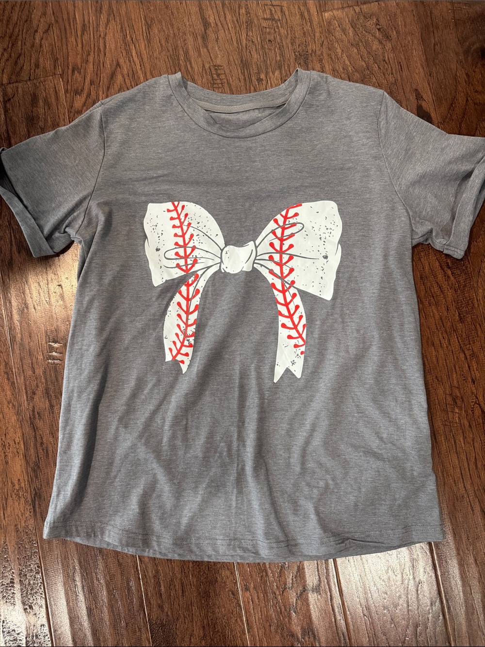 Women’s baseball bow tee.